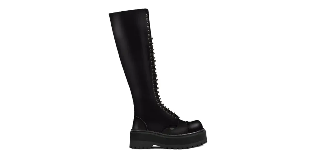 Black 30 eyelet steel cap boot,