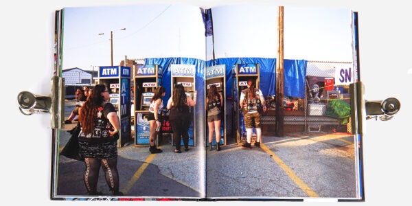 BK-326 BOOK DEFENDERS OF THE FAITH 6