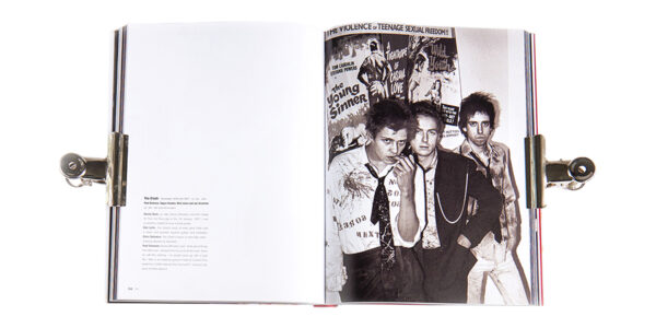 BK-327 BOOK YOUNG PUNKS_2