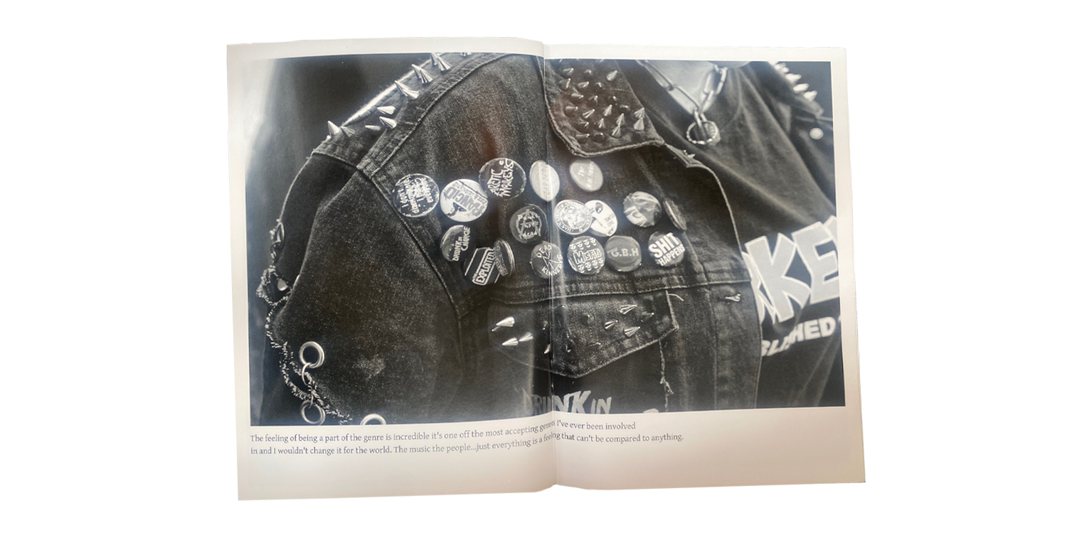 BK-410 BOOK PUNKS AND GOTHS_5